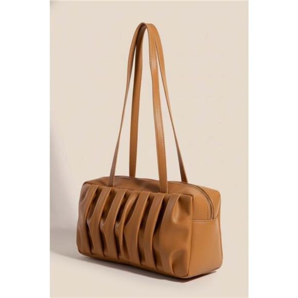 Fame Pleated Leather Rectangle Hand Bag - Picture 1 of 4